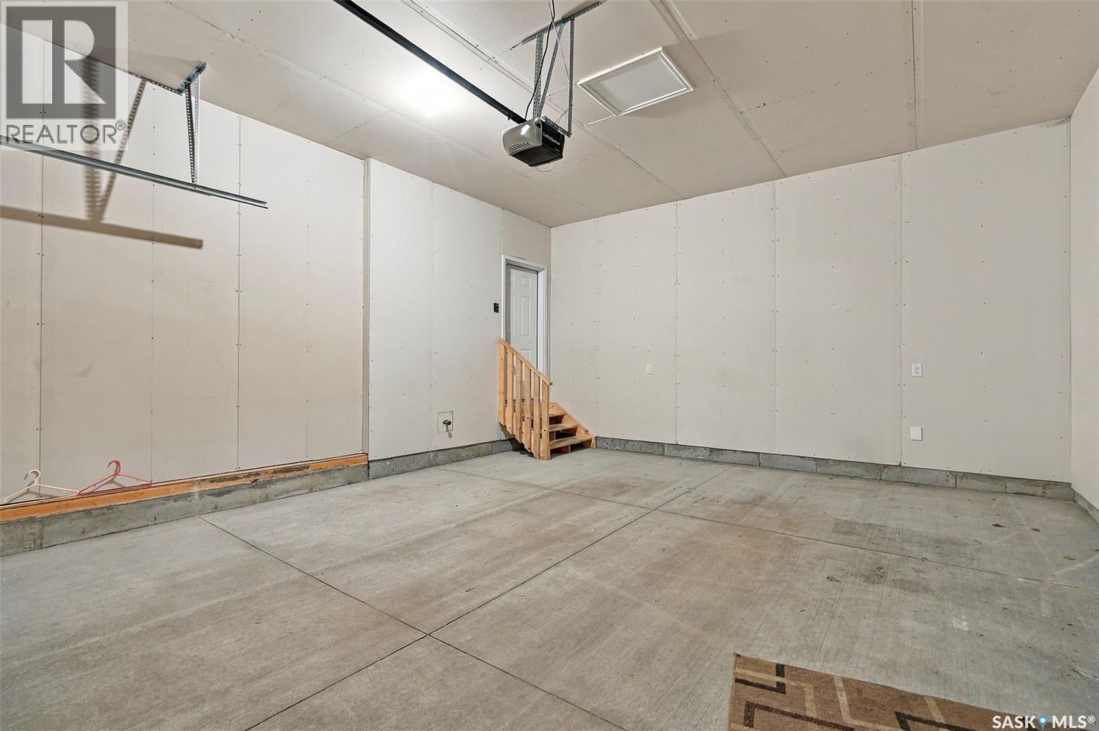 202 1200 Parr Hill Drive, Martensville, Saskatchewan  S0K 2T1 - Photo 32 - SK050049