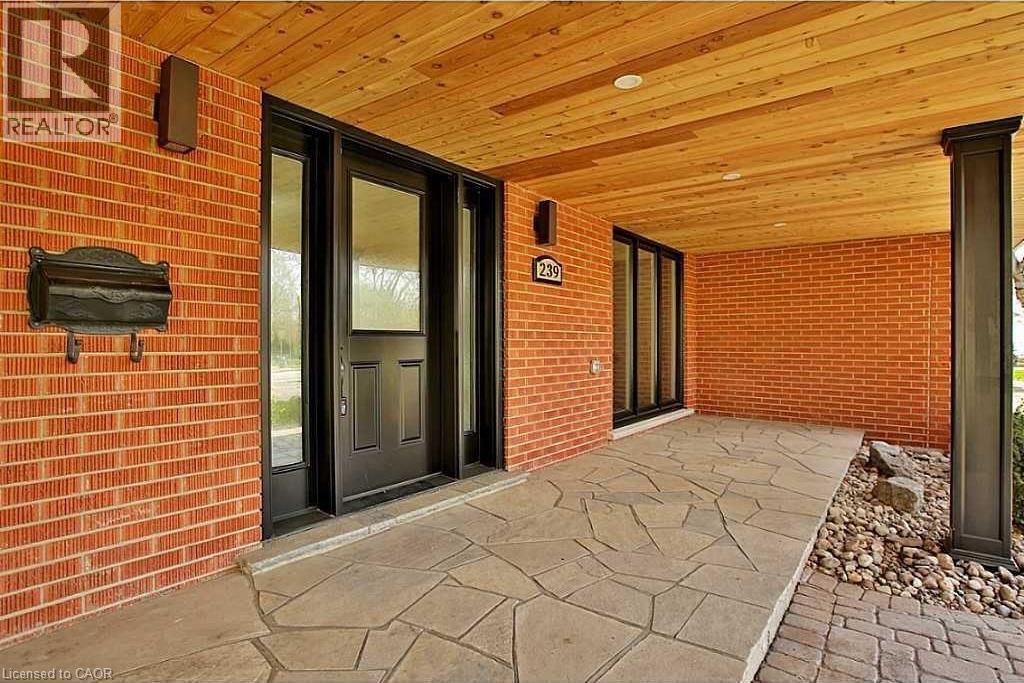 239 Guelph Line, Burlington, Ontario  L7R 3K8 - Photo 2 - 40854889
