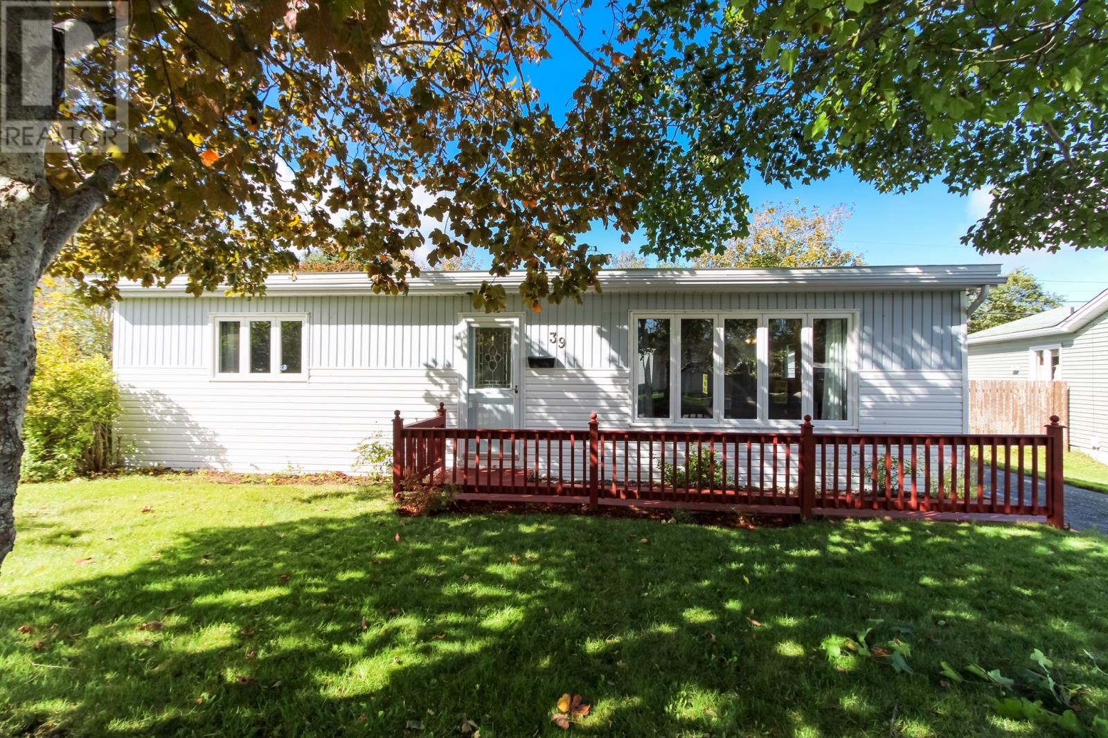 39 Birchwynd Street, St.john's, Newfoundland & Labrador  A1A 2N5 - Photo 1 - 1303874