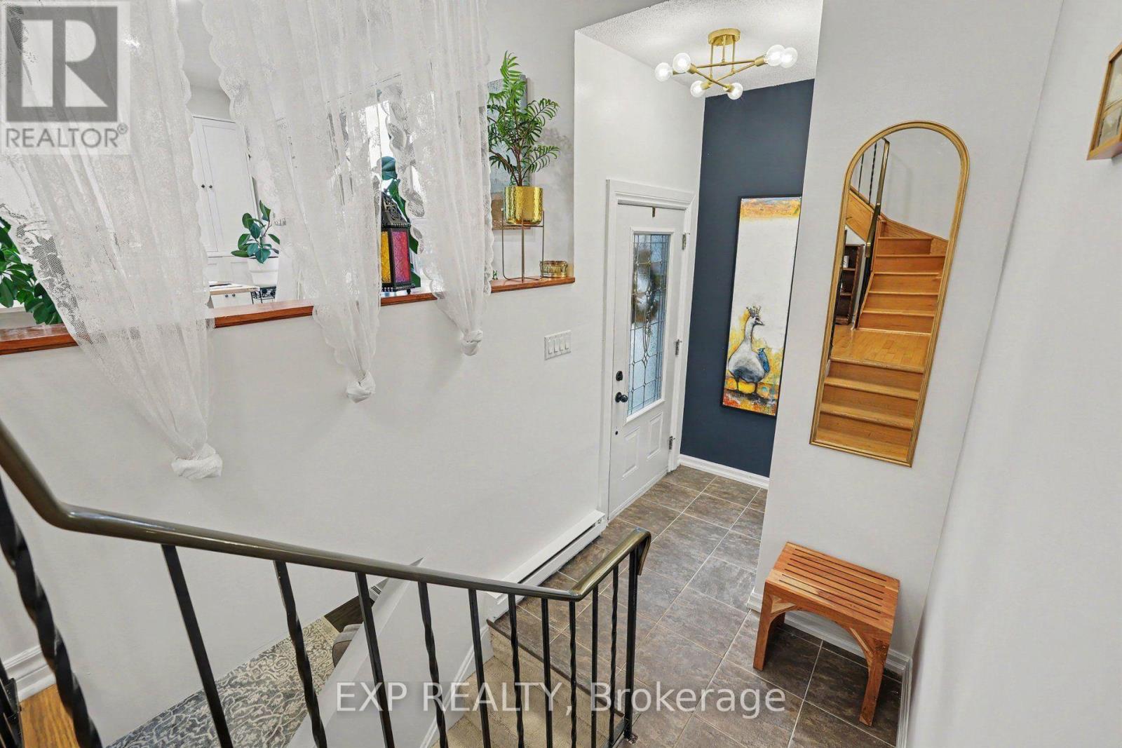 46 Westcliffe Street, Ottawa, Ontario  K2H 7X4 - Photo 5 - X13847950