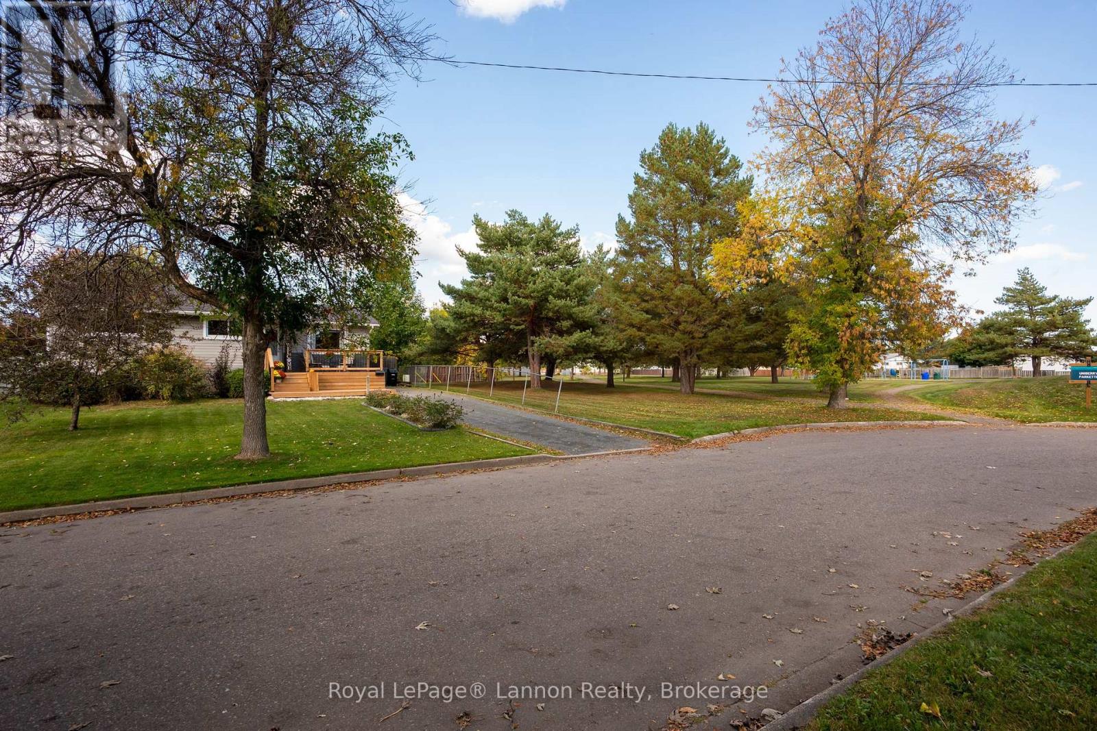 115 Newberry Crescent, Thunder Bay, Ontario  P7C 2E4 - Photo 2 - X13847886