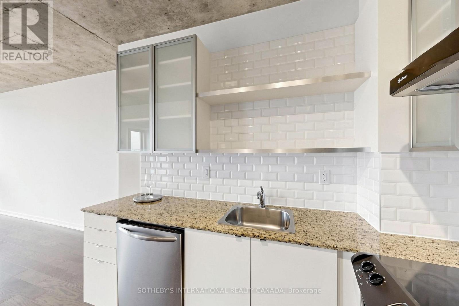 2207 - 33 Lombard Street, Toronto, Ontario  M5C 3H8 - Photo 13 - C13847926