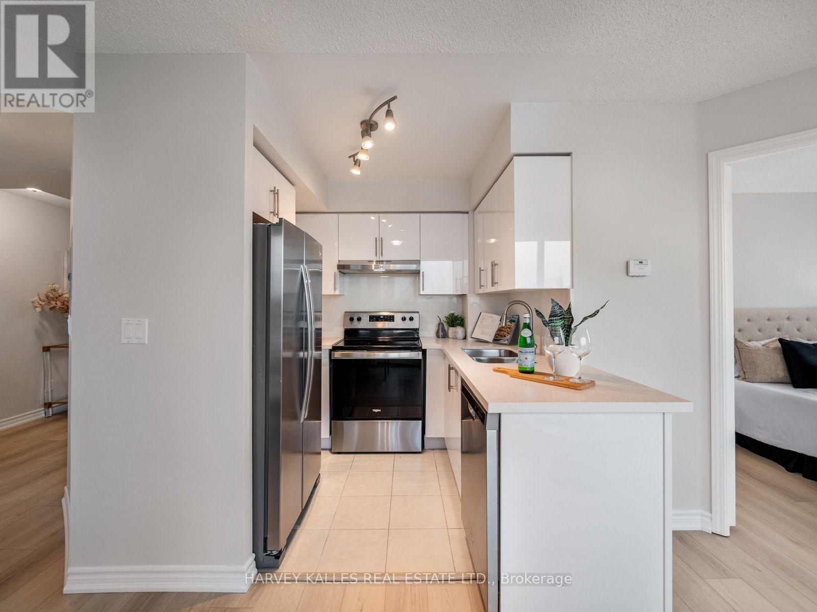 1814 - 17 Barberry Place, Toronto, Ontario  M2K 3E2 - Photo 21 - C13848042