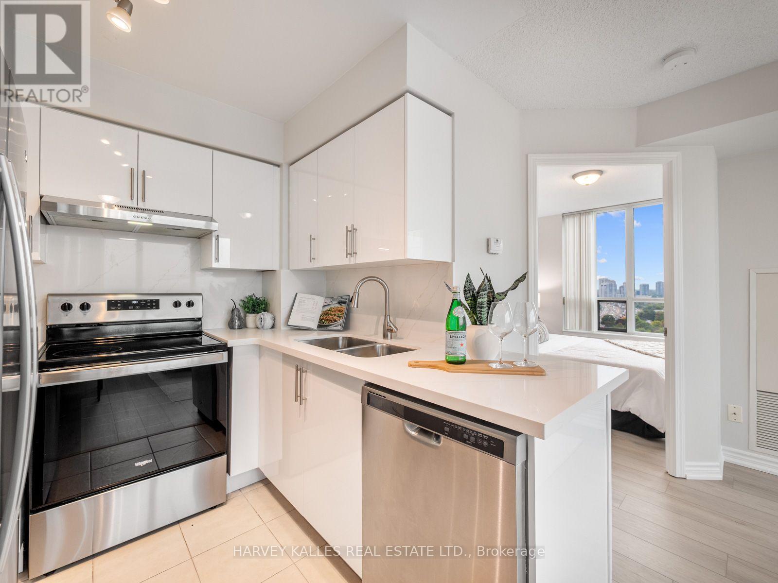 1814 - 17 Barberry Place, Toronto, Ontario  M2K 3E2 - Photo 22 - C13848042