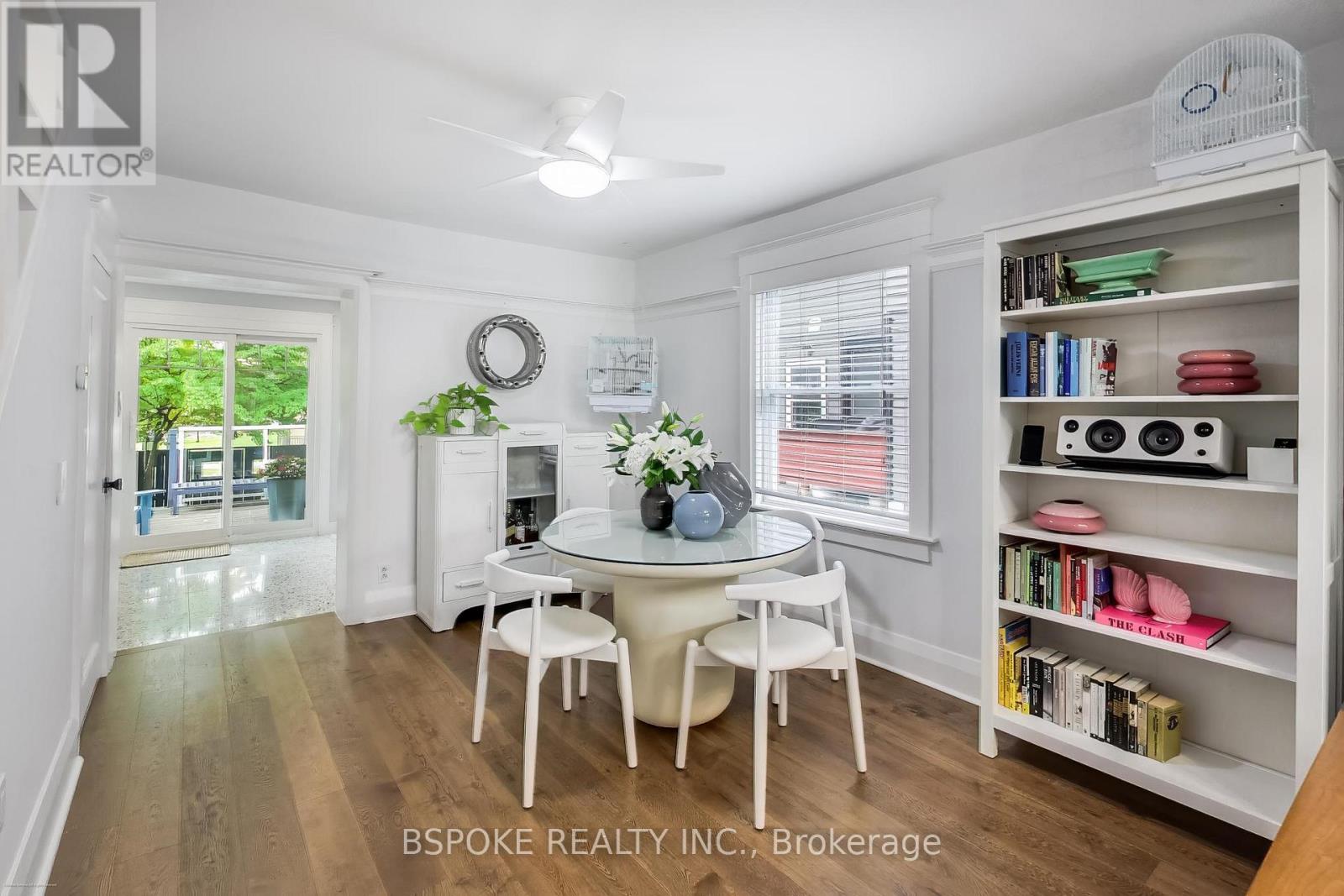 76 Hiltz Avenue, Toronto, Ontario  M4L 2N5 - Photo 6 - E13847962