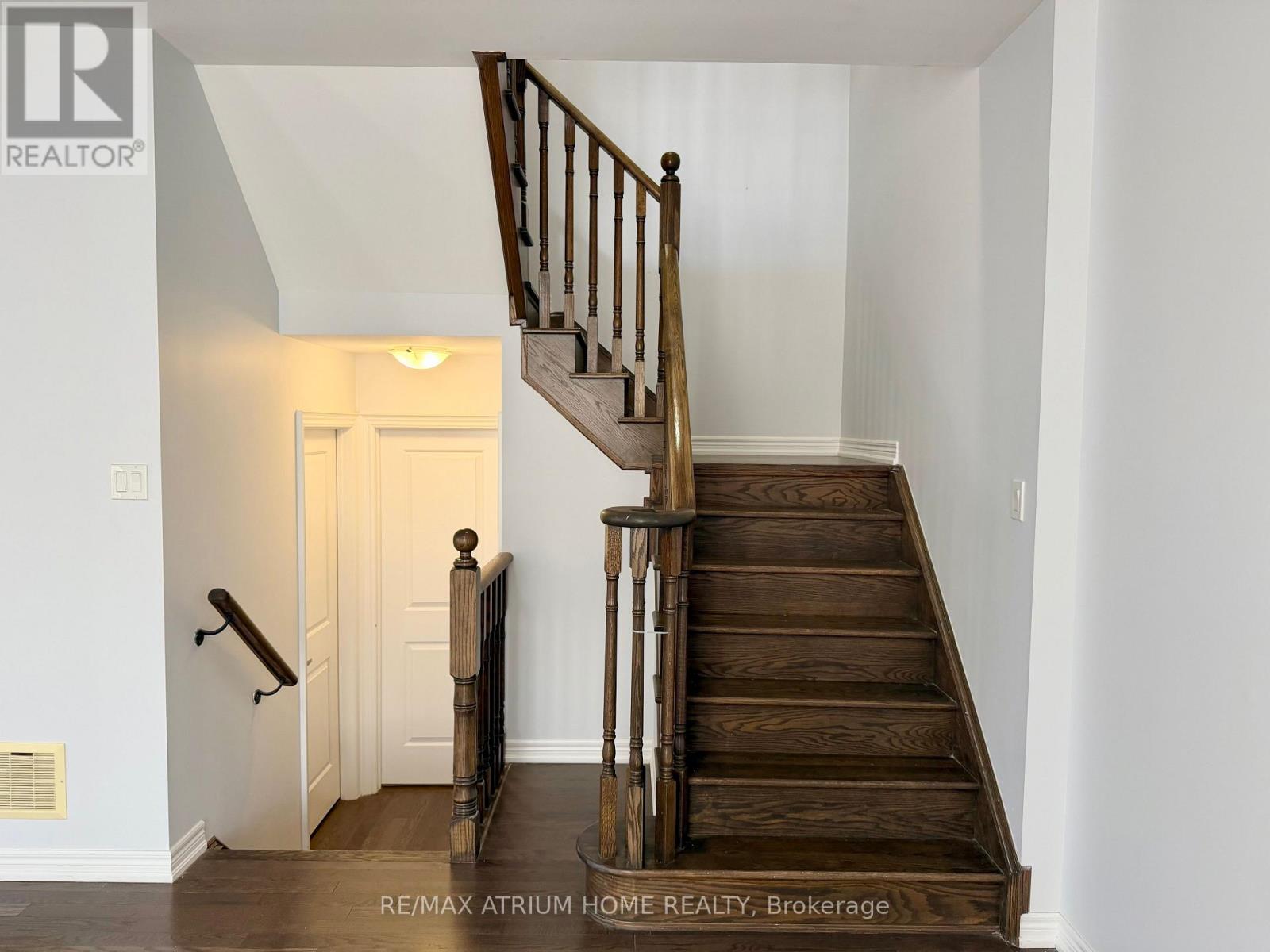 22 Duggan Street, Aurora, Ontario  L4G 0Y9 - Photo 19 - N13847892