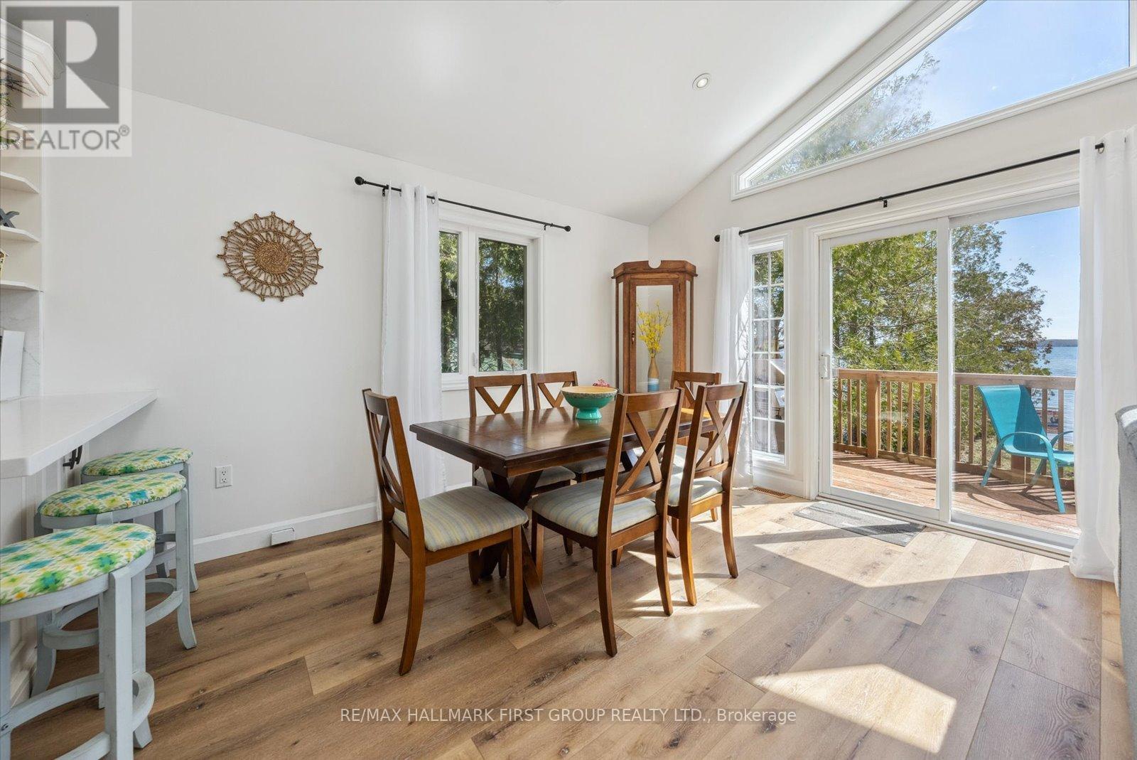 2807 Lakeside Drive, Severn (West Shore), Ontario  L0K 1G0 - Photo 9 - S13848008