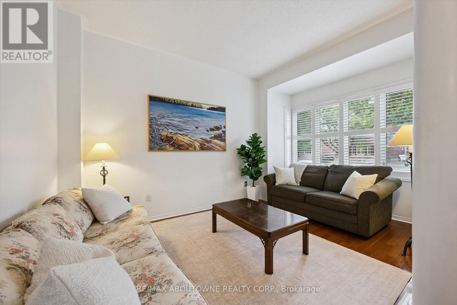 2397 Ennerdale Road, Oakville, Ontario  L6H 6N5 - Photo 5 - W13847914