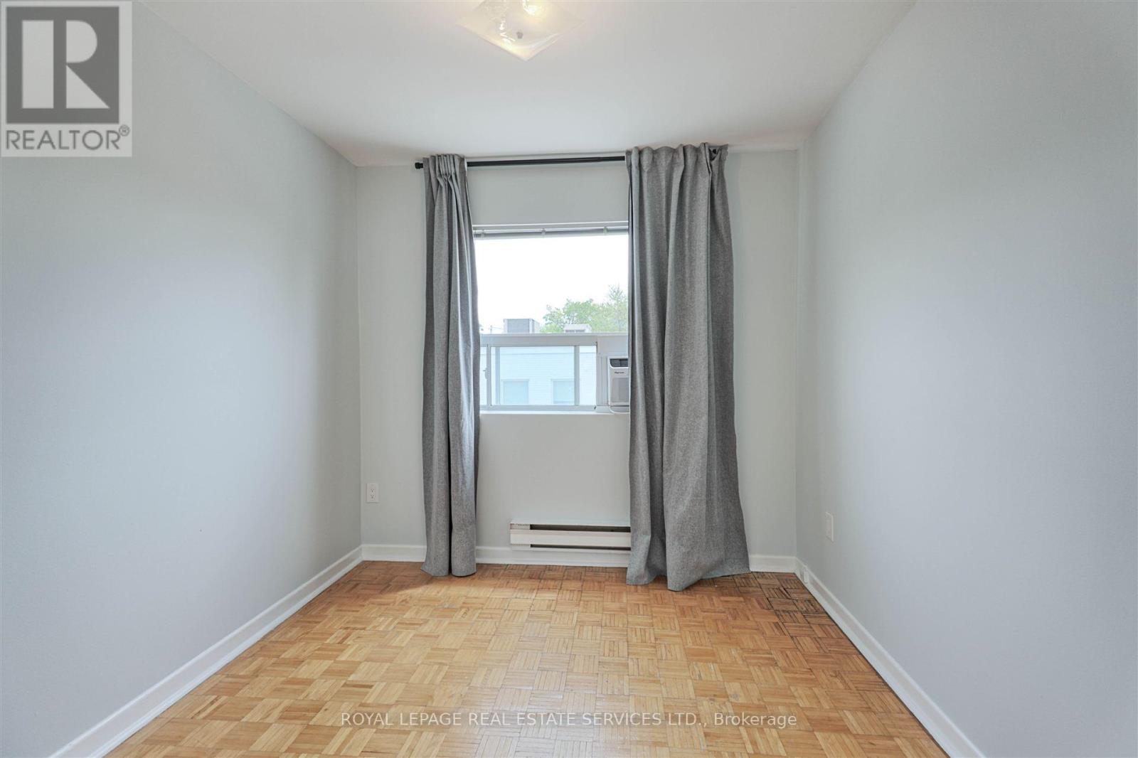 Back - 2875 Bloor Street W, Toronto, Ontario  M8X 1B3 - Photo 10 - W13847918