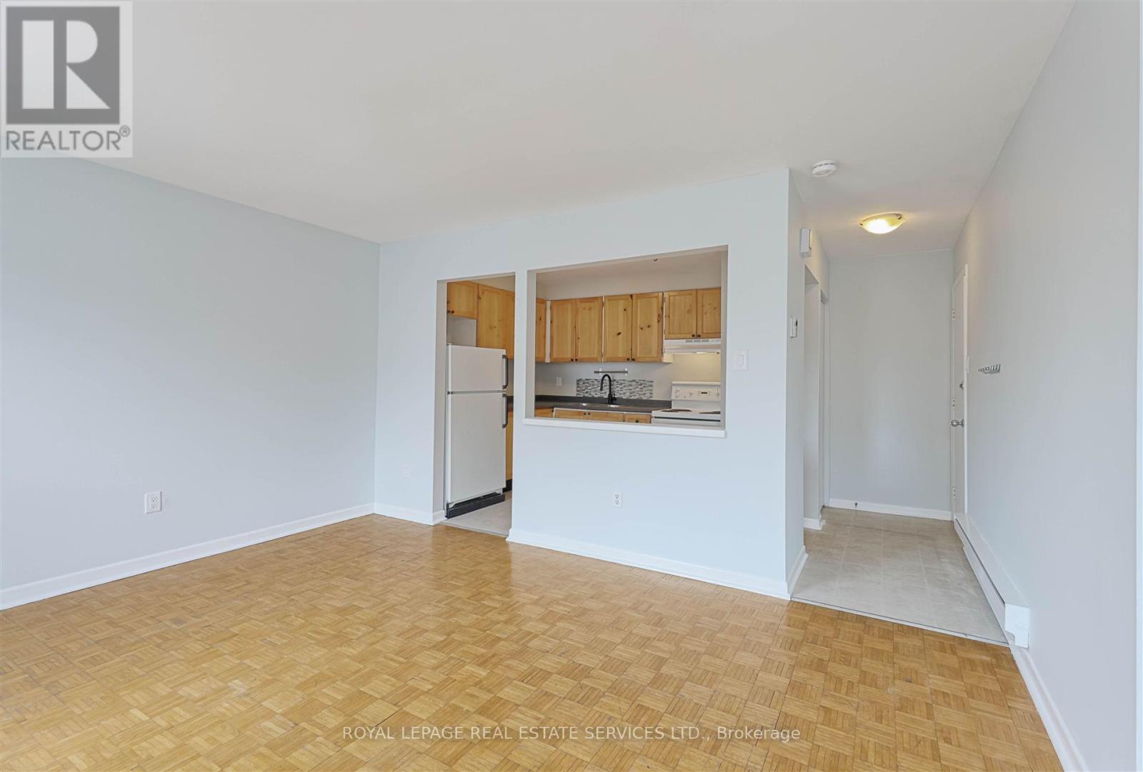 Back - 2875 Bloor Street W, Toronto, Ontario  M8X 1B3 - Photo 2 - W13847918