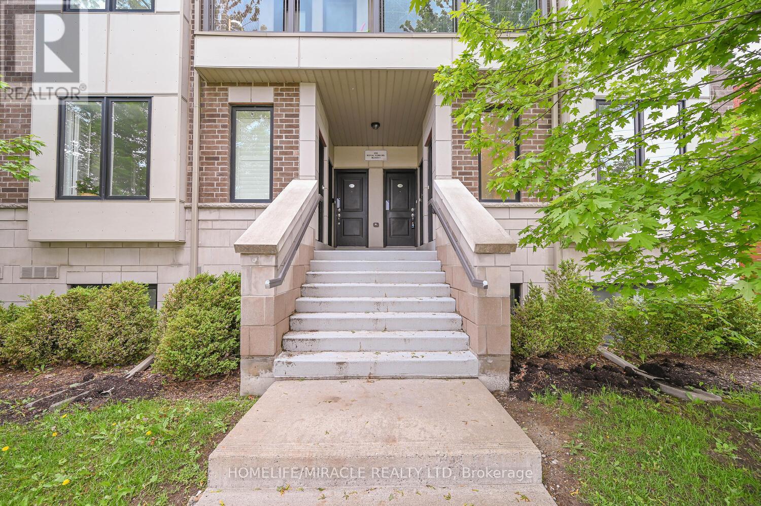 114 - 256 ROYAL YORK ROAD, Toronto, Ontario