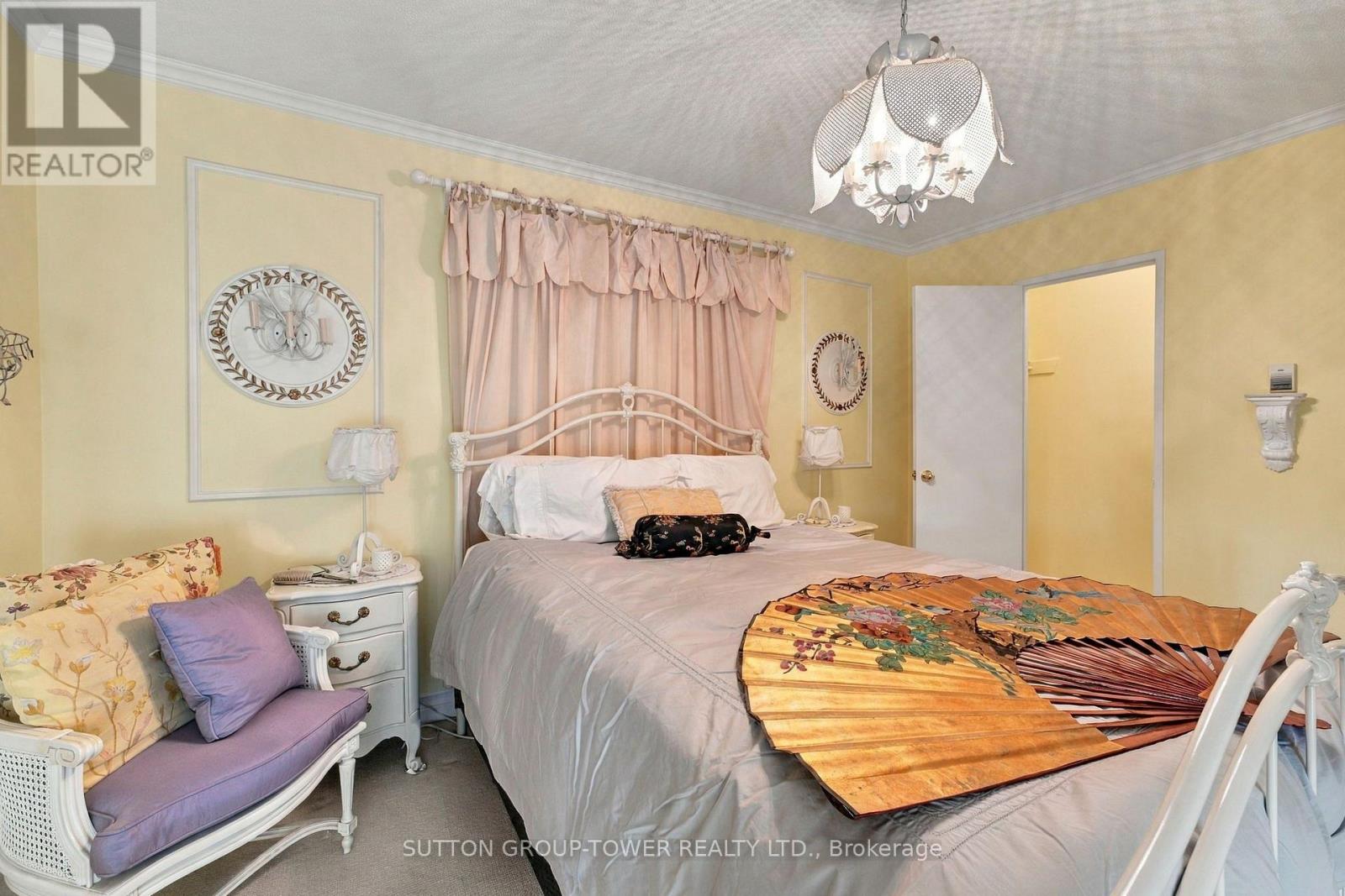 319 - 35 Ormskirk Avenue, Toronto, Ontario  M6S 1A8 - Photo 20 - W13848038