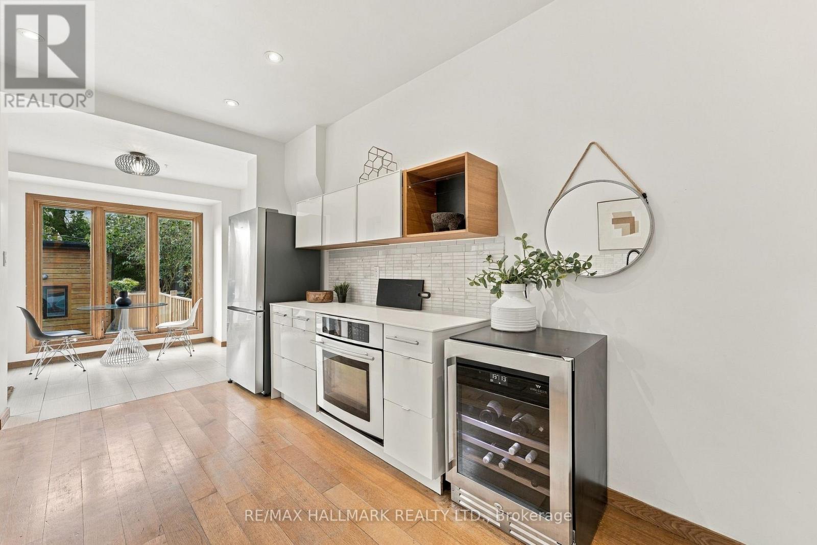 31 Wright Avenue, Toronto, Ontario  M6R 1K9 - Photo 14 - W13848062