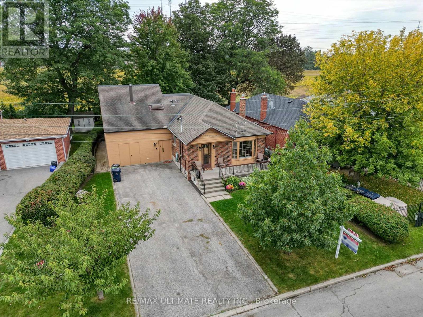 81 Flora Drive, Toronto, Ontario  M1P 1A5 - Photo 42 - E13566156