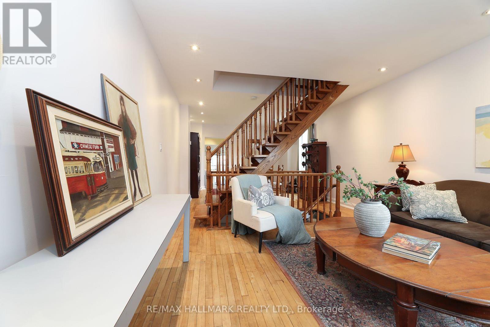 1 Lockwood Road, Toronto, Ontario  M4L 3M7 - Photo 5 - E13843322