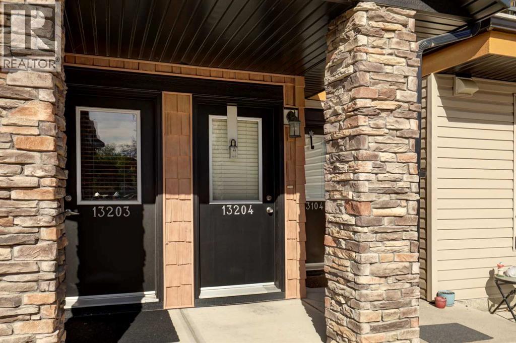 2781 Chinook Winds Drive SW, Airdrie, Alberta  T4B 3S5 - Photo 3 - A2348226