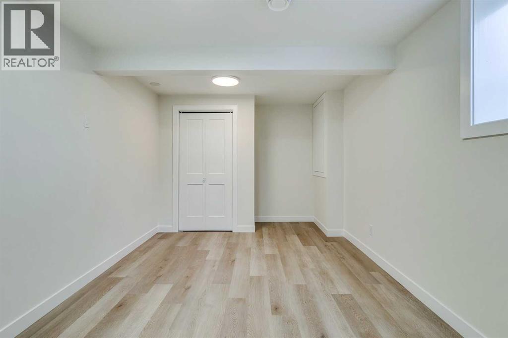 47 Midvalley Rise SE