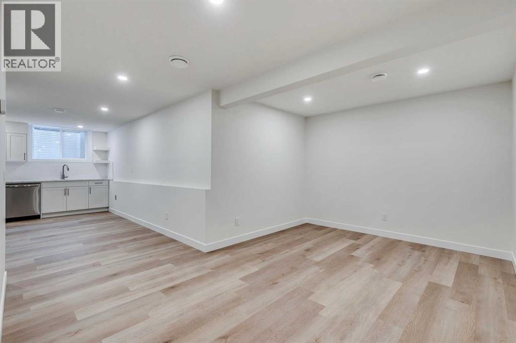 47 Midvalley Rise SE