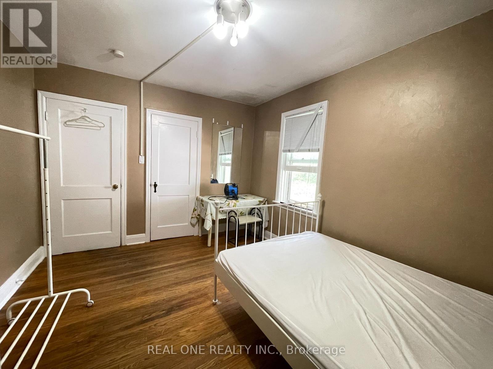 35 Bowman (A) Street, Hamilton, Ontario  L8S 2T4 - Photo 17 - X13607528