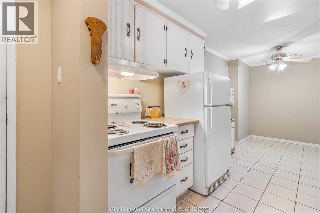 955 Grand Avenue West Unit# 208, Chatham, Ontario  N7L 4V6 - Photo 5 - 26023920