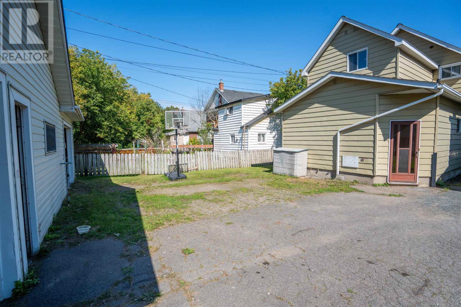 225 Beverley St, Sault Ste Marie, Ontario P6A 1S1 - Photo 25 - SM262611