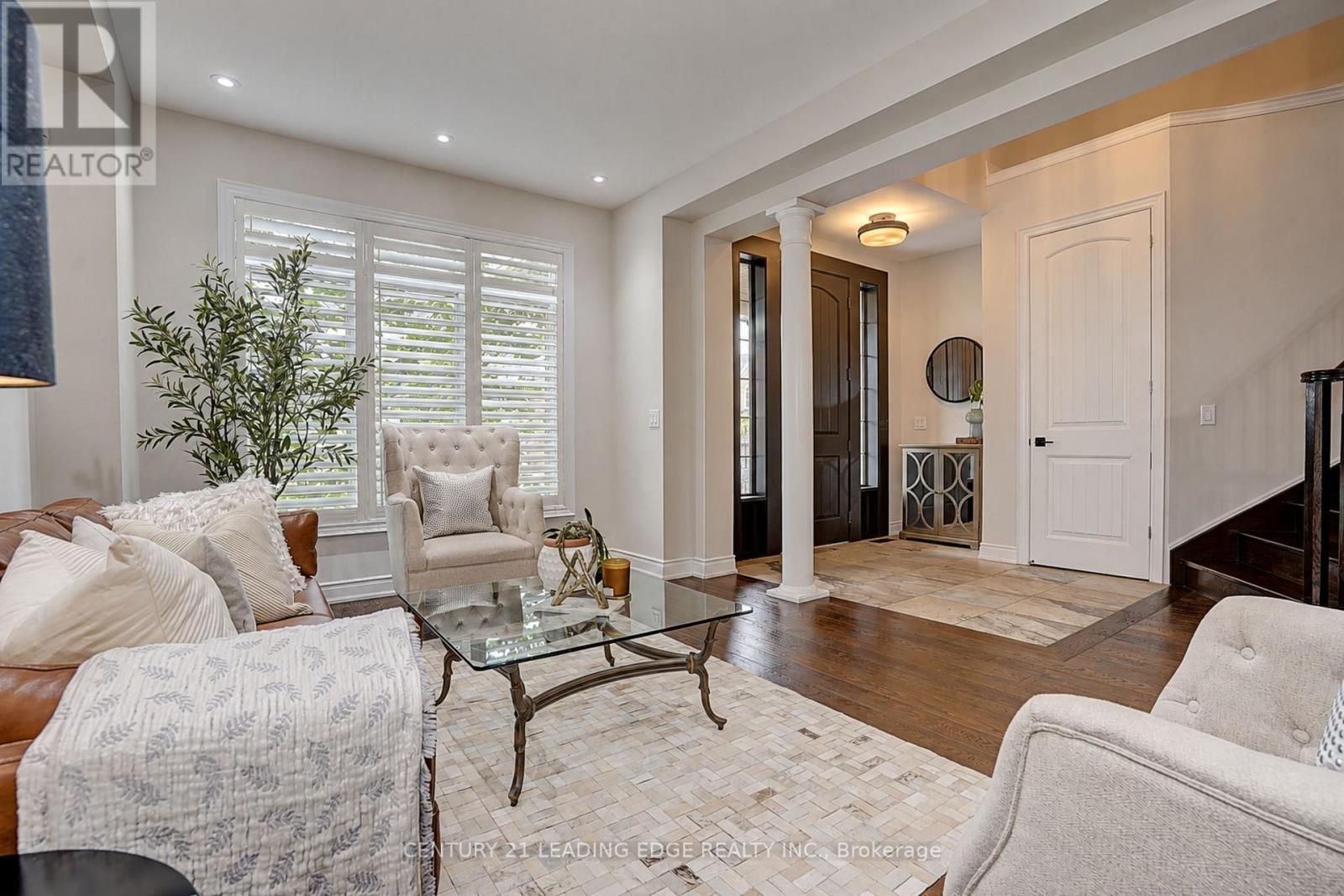 18 Pheasant Drive, Richmond Hill, Ontario  L4E 0T5 - Photo 8 - N13847524