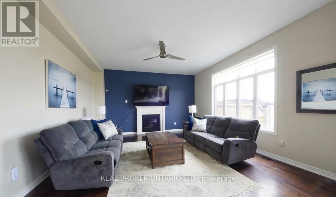 100 Trail Boulevard, Springwater, Ontario  L9X 0S7 - Photo 10 - S13513798