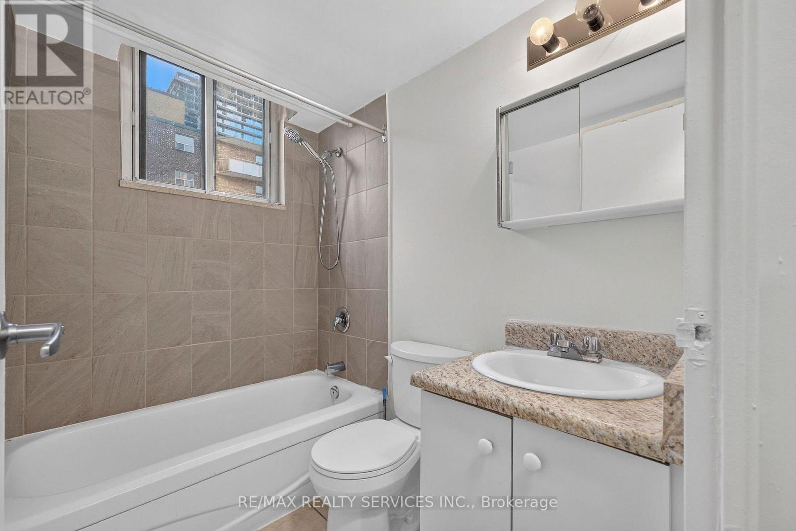 908 - 223 Jackson Street W, Hamilton, Ontario  L8P 4R4 - Photo 18 - X13844464