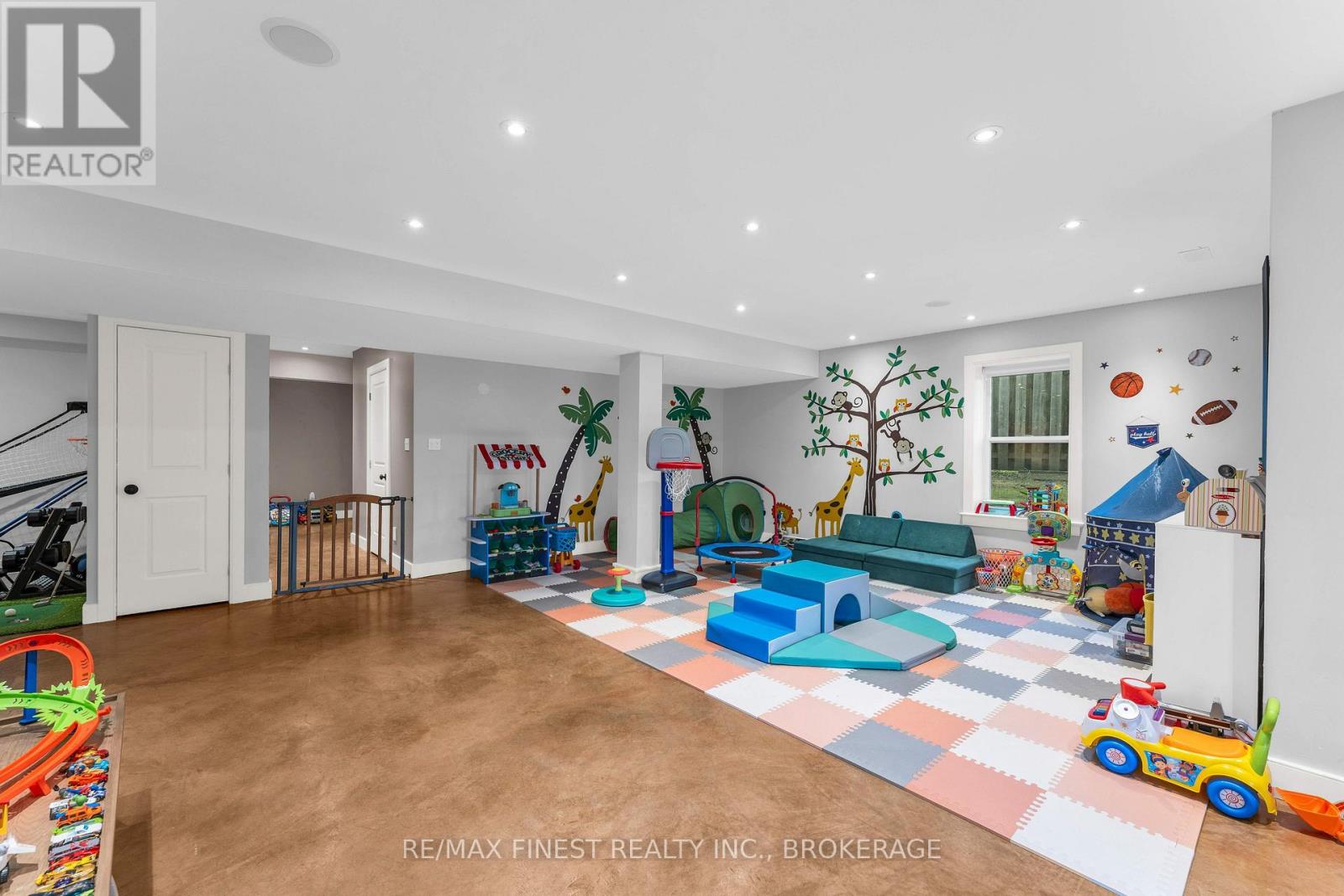 141 Benjamin Court, Loyalist, Ontario  K7N 2A2 - Photo 36 - X13848502