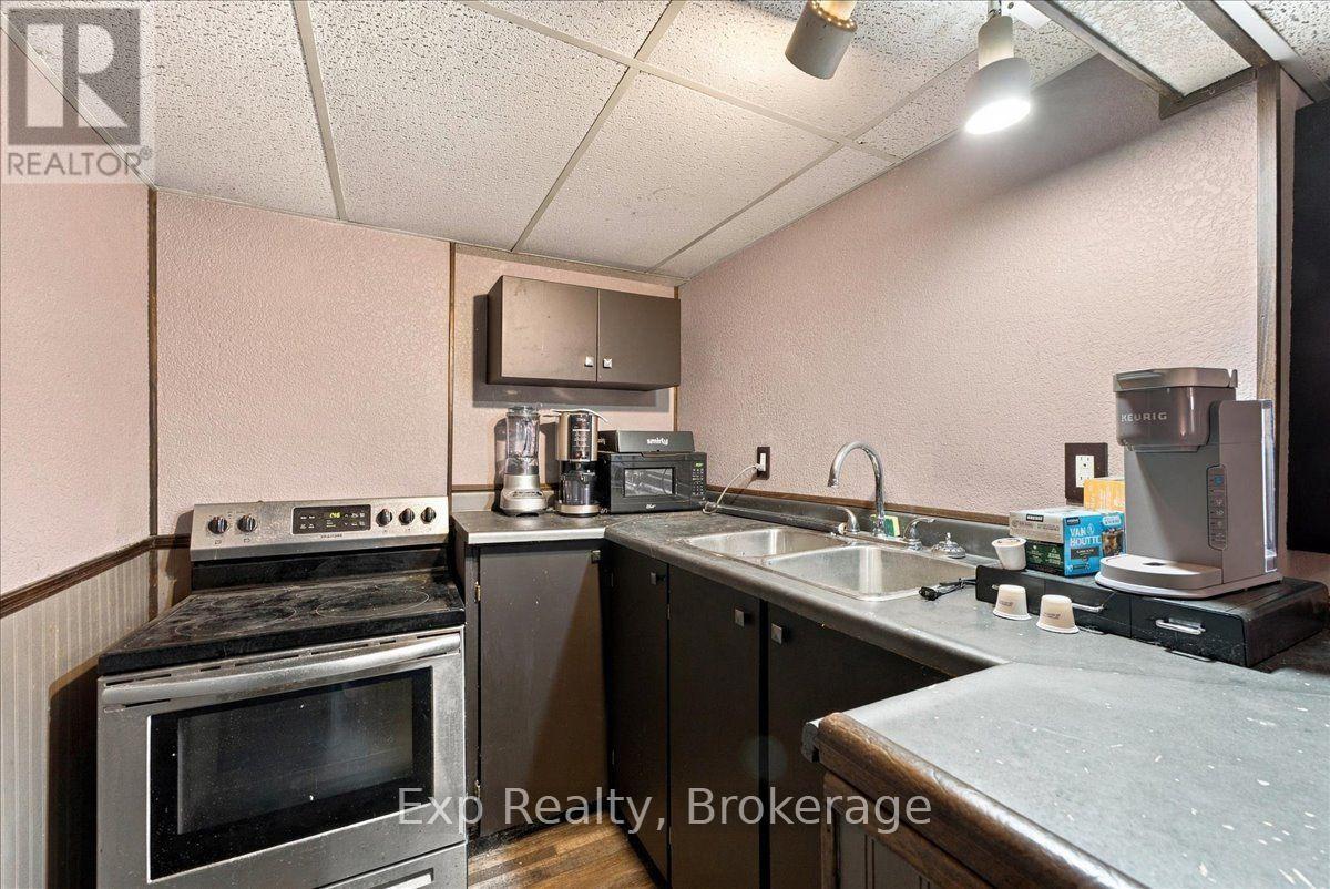 804 Sherbrooke Street, Peterborough, Ontario  K9J 2R1 - Photo 31 - X13848170