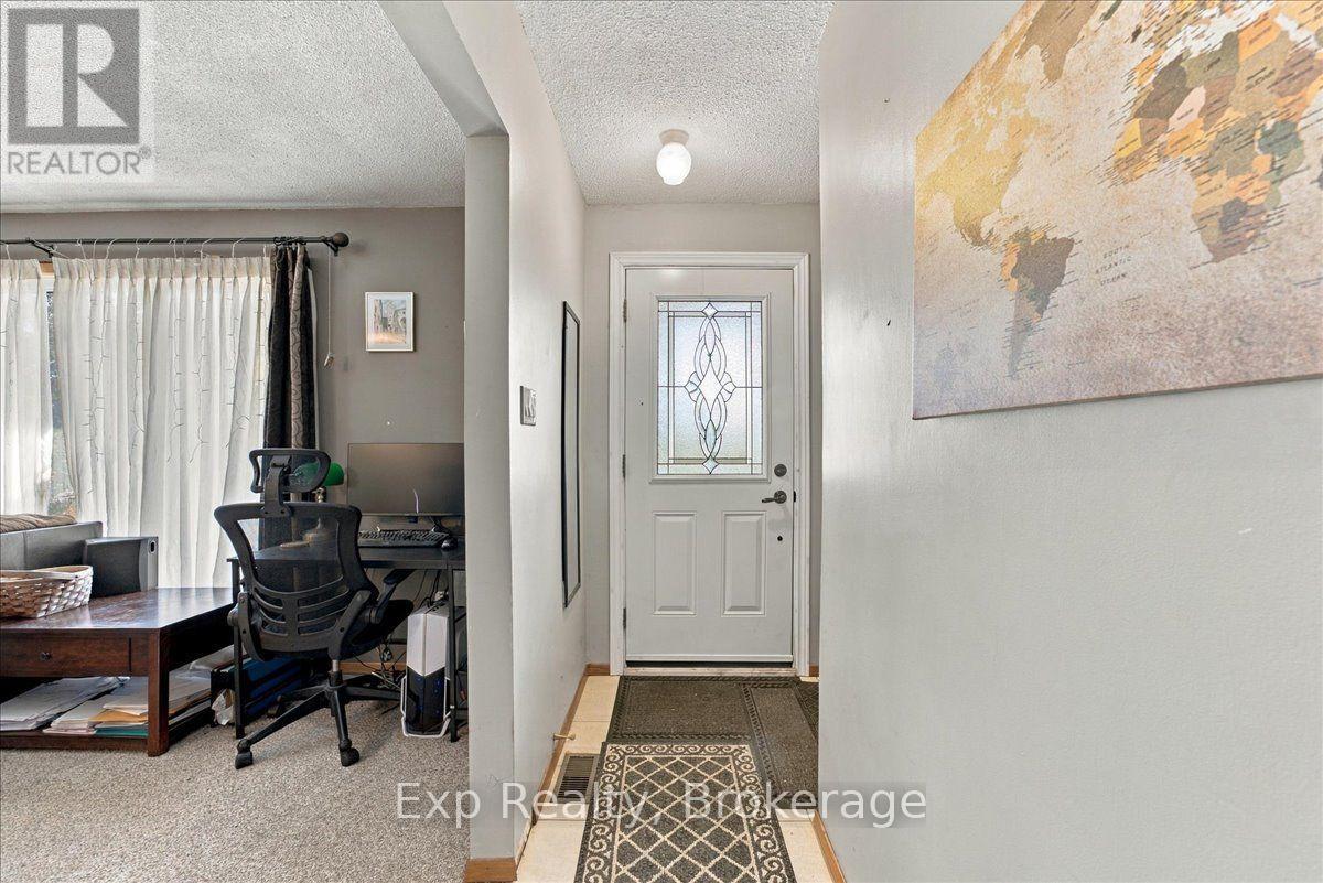 804 Sherbrooke Street, Peterborough, Ontario  K9J 2R1 - Photo 5 - X13848170