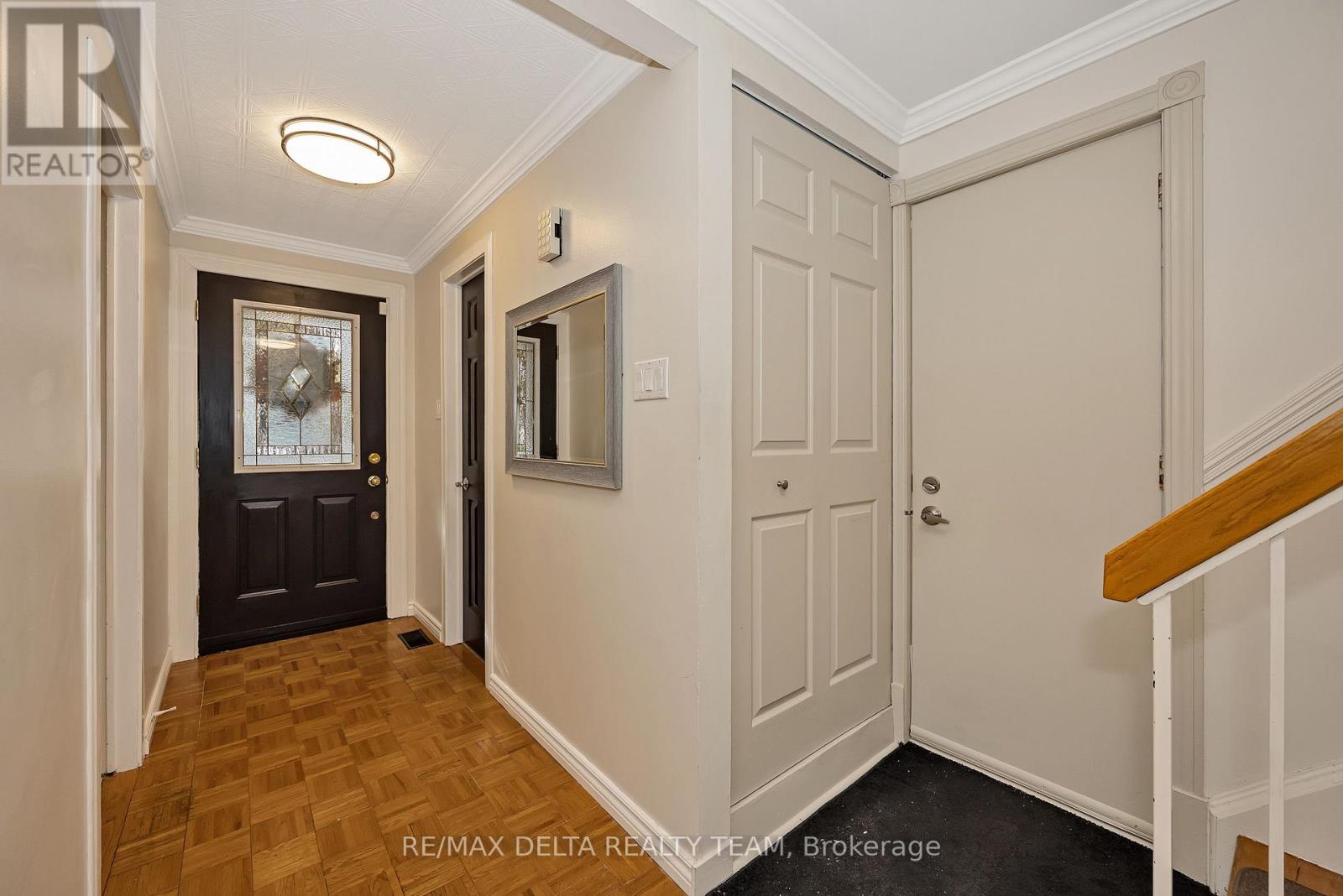 435 Duvernay Drive, Ottawa, Ontario  K1E 2N7 - Photo 3 - X13848196
