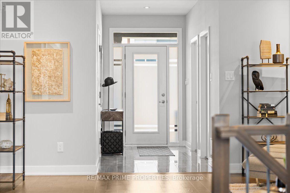 249 Joshua Street, Ottawa, Ontario  K1W 0H3 - Photo 3 - X13848464