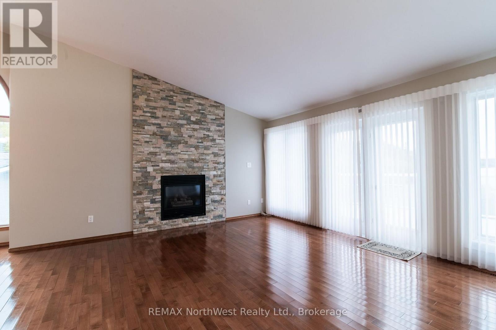 336 1/2 - 336-336 1/2 Second Avenue East Avenue S, Kenora, Ontario  P9N 4G9 - Photo 11 - X13848432