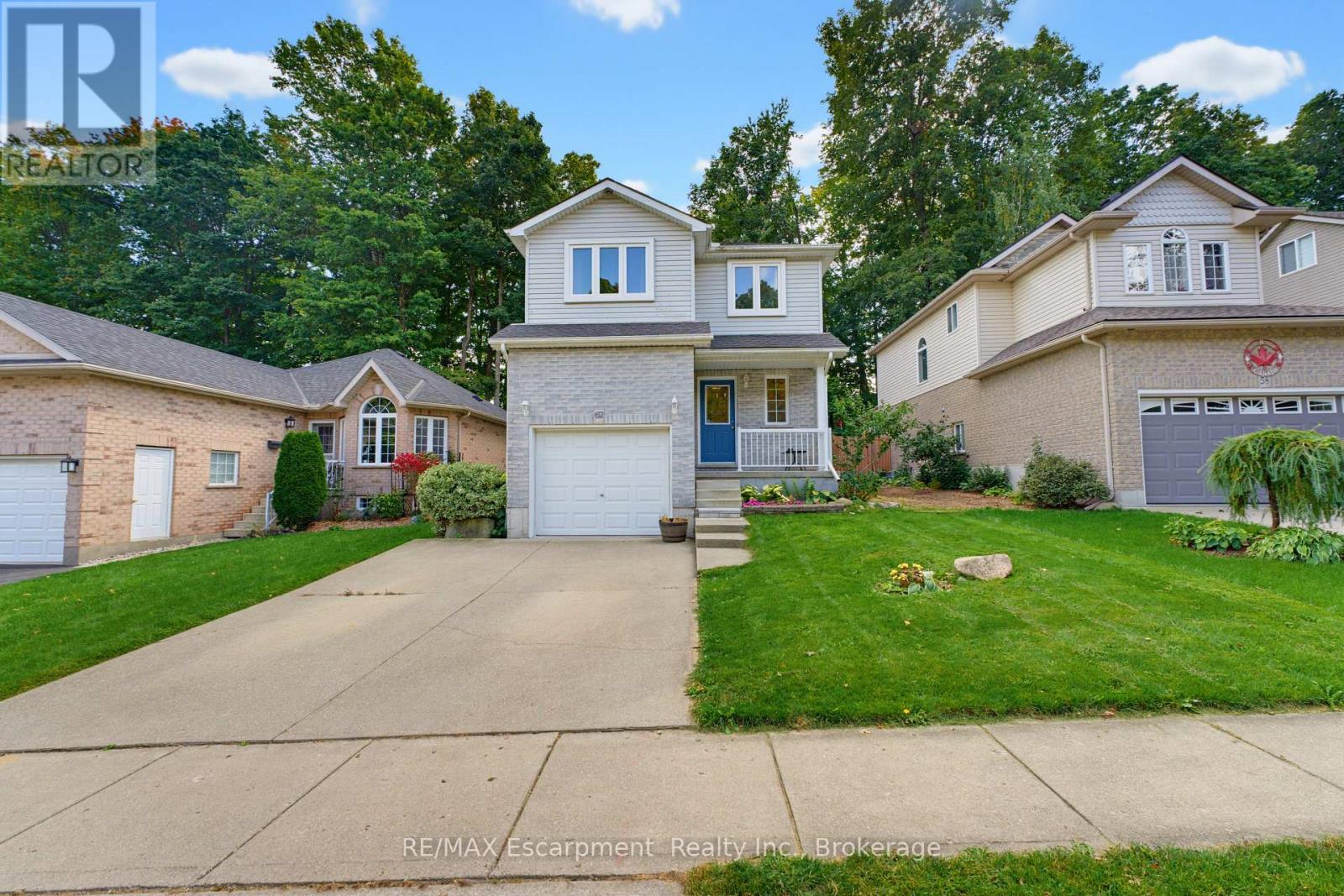 62 POTTERS WAY, Woodstock, Ontario