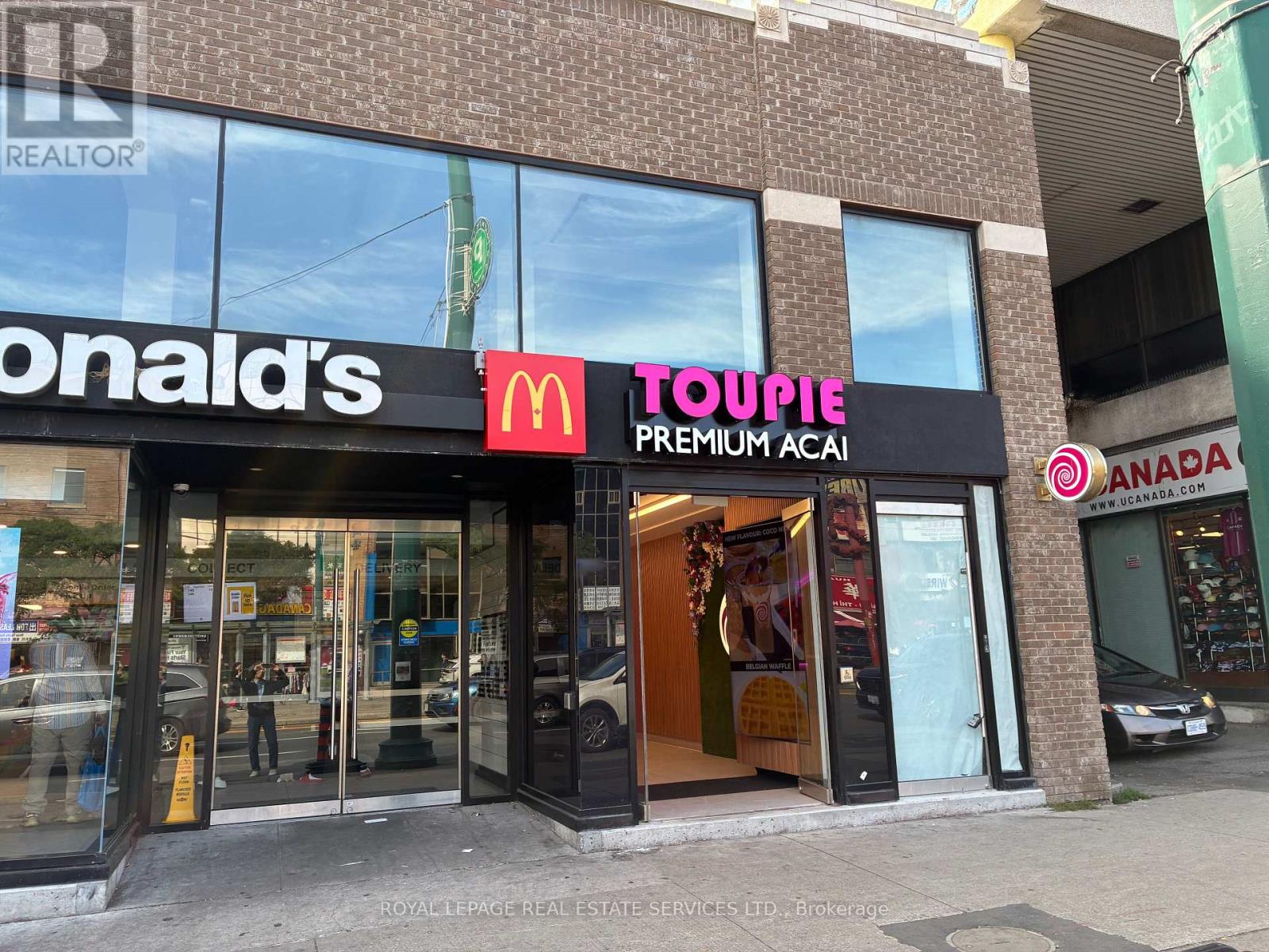 2nd Floor - 298 Spadina Avenue, Toronto, Ontario  M5T 2G5 - Photo 2 - C13848122