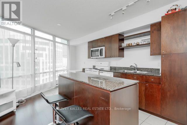 1510 - 361 Front Street W, Toronto, Ontario  M5V 3R5 - Photo 8 - C13848344