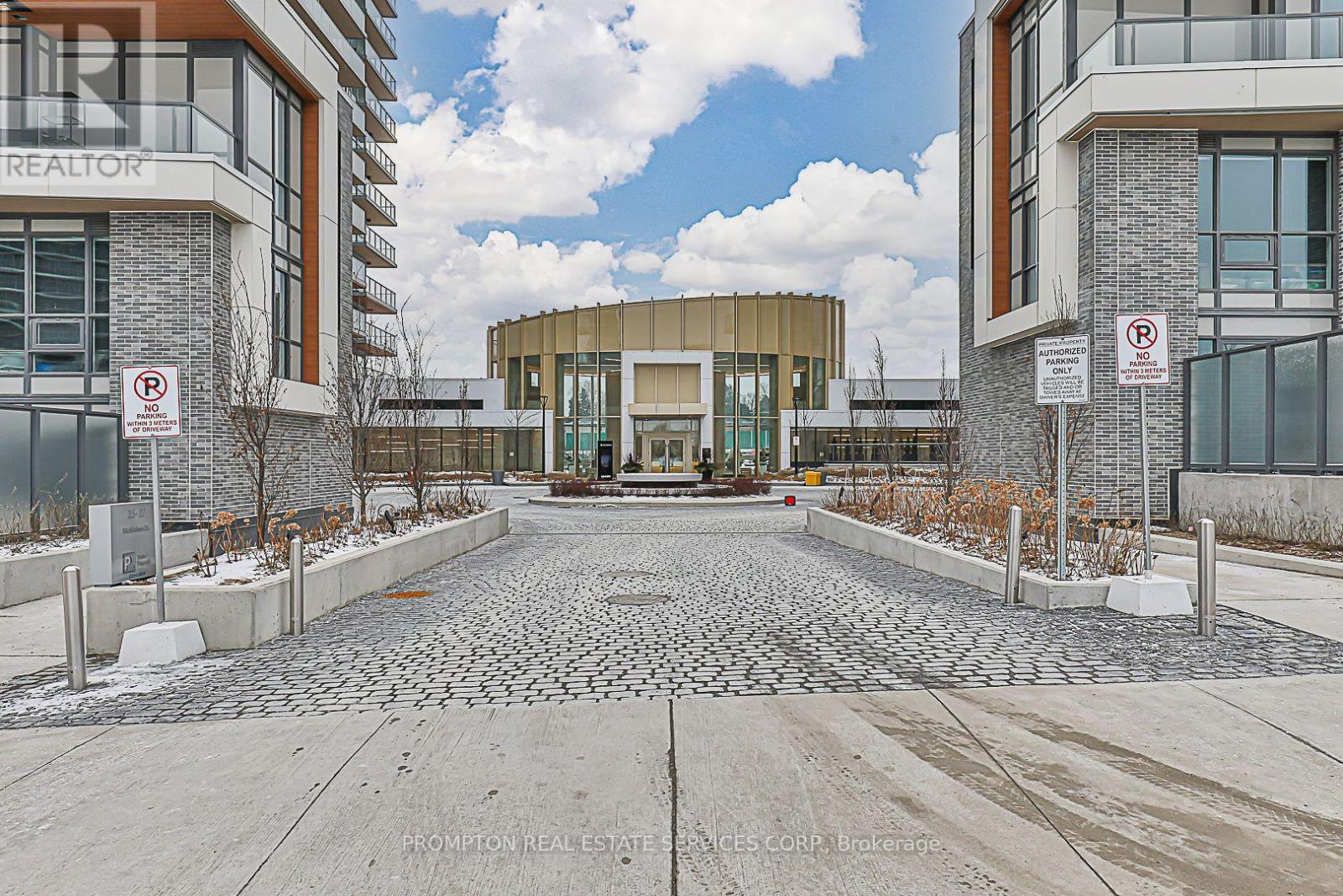 911 - 25 Mcmahon Drive, Toronto, Ontario  M2K 0J1 - Photo 2 - C13848402