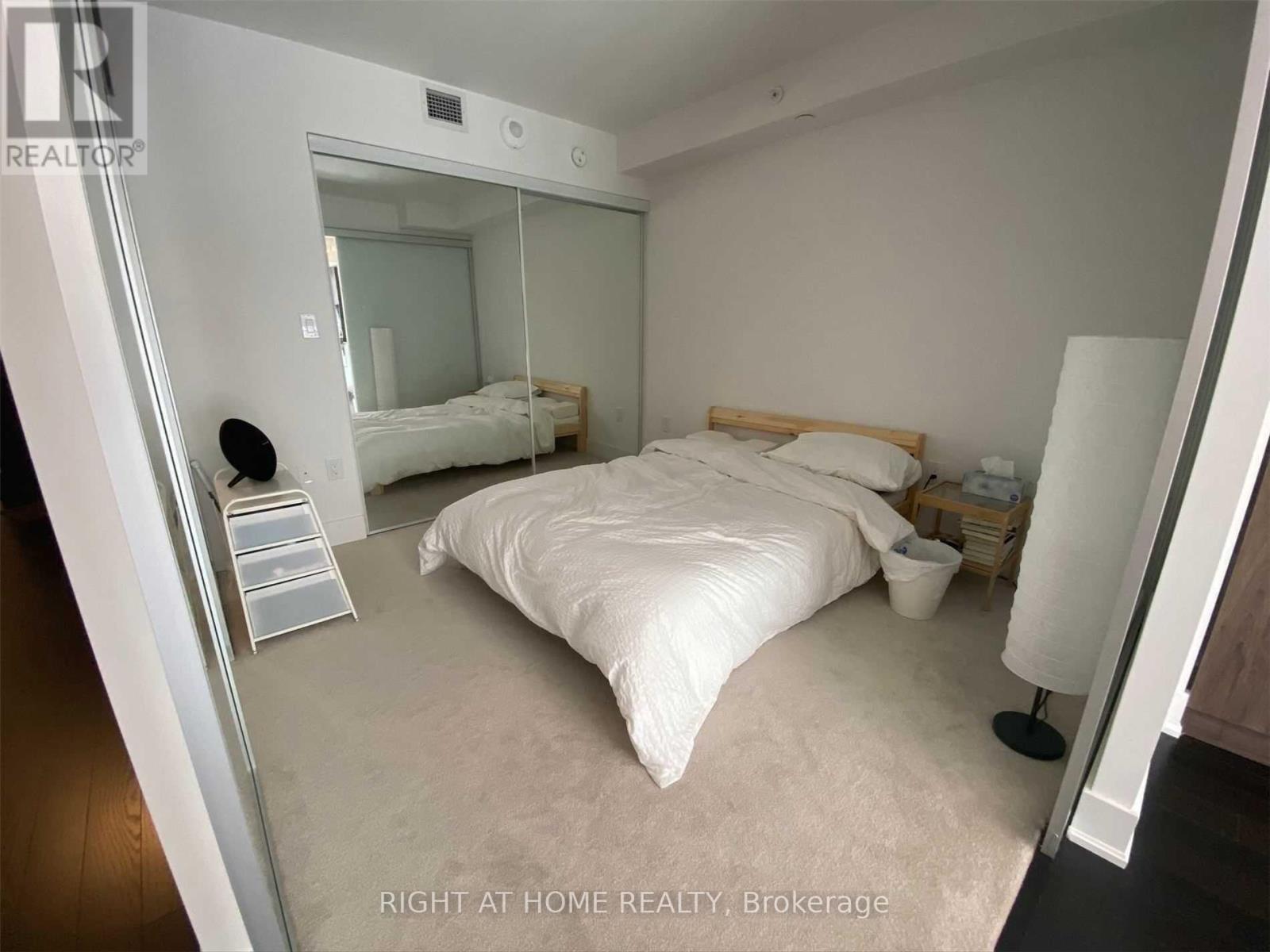 1612 - 955 Bay Street, Toronto, Ontario  M5S 2A2 - Photo 4 - C13848406