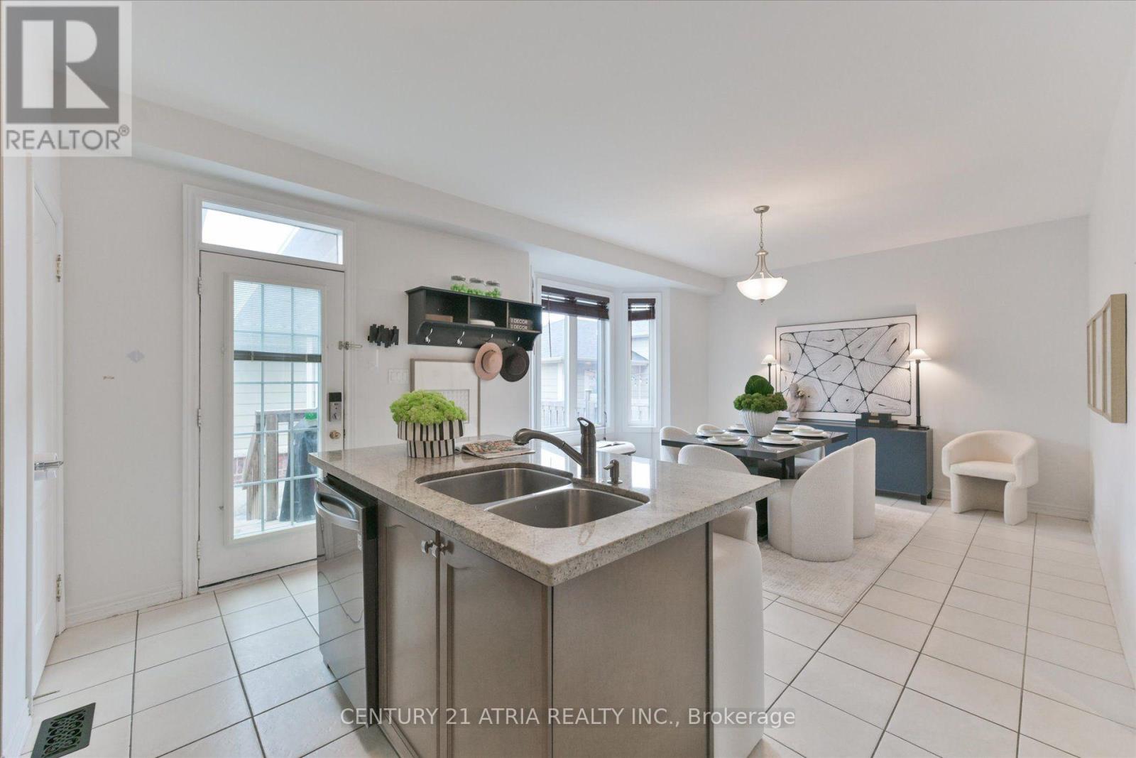35 Russell Dawson Road, Markham, Ontario  L6C 0G7 - Photo 15 - N13841720