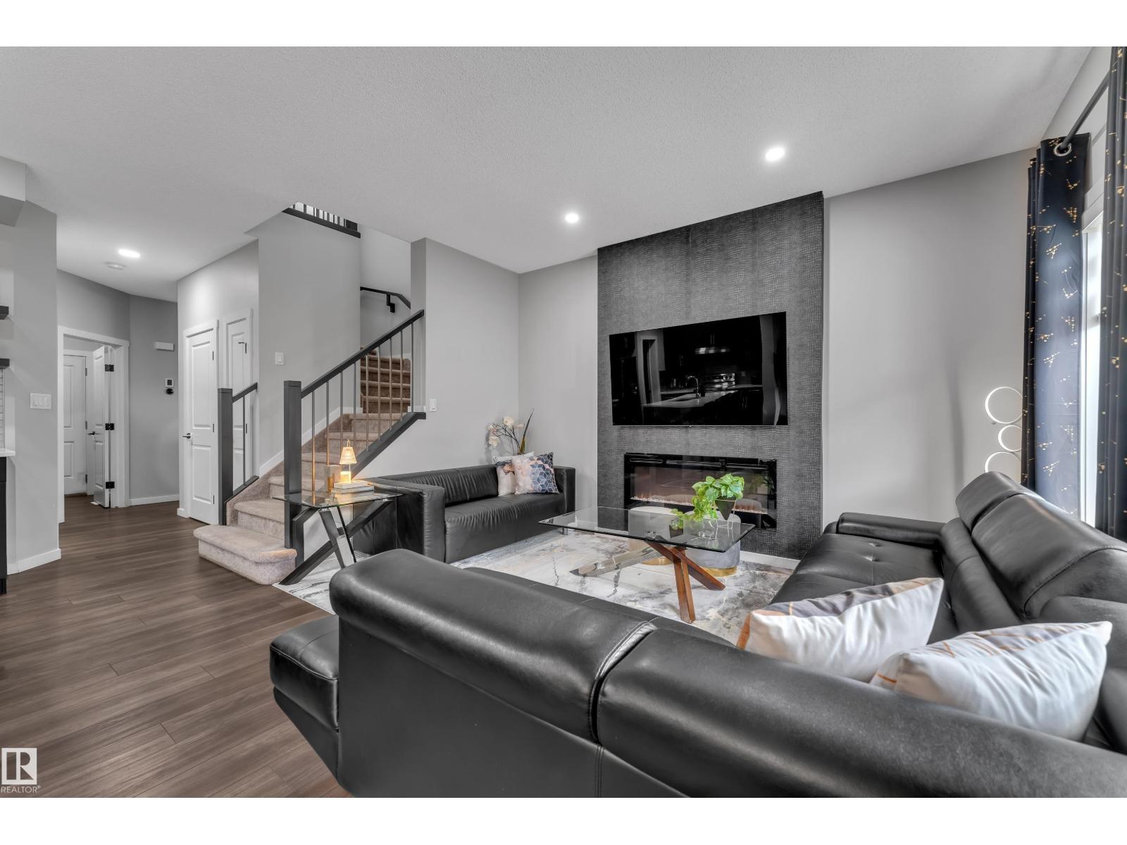 4107 5 AV SW