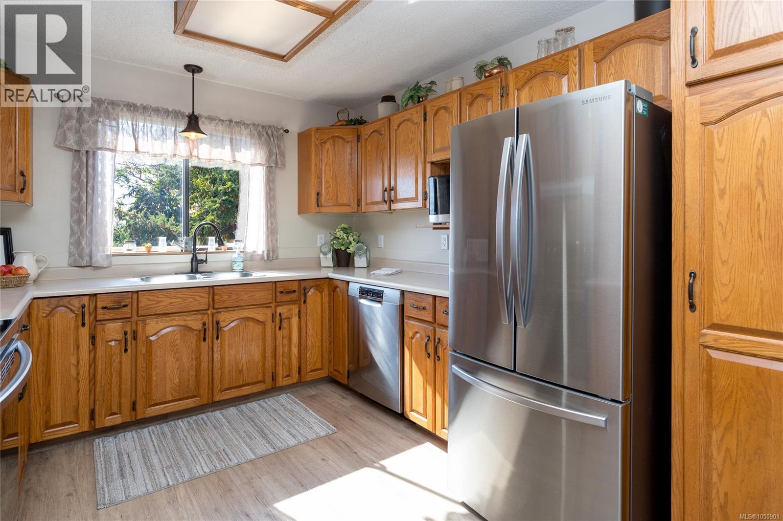 504 Langvista Dr