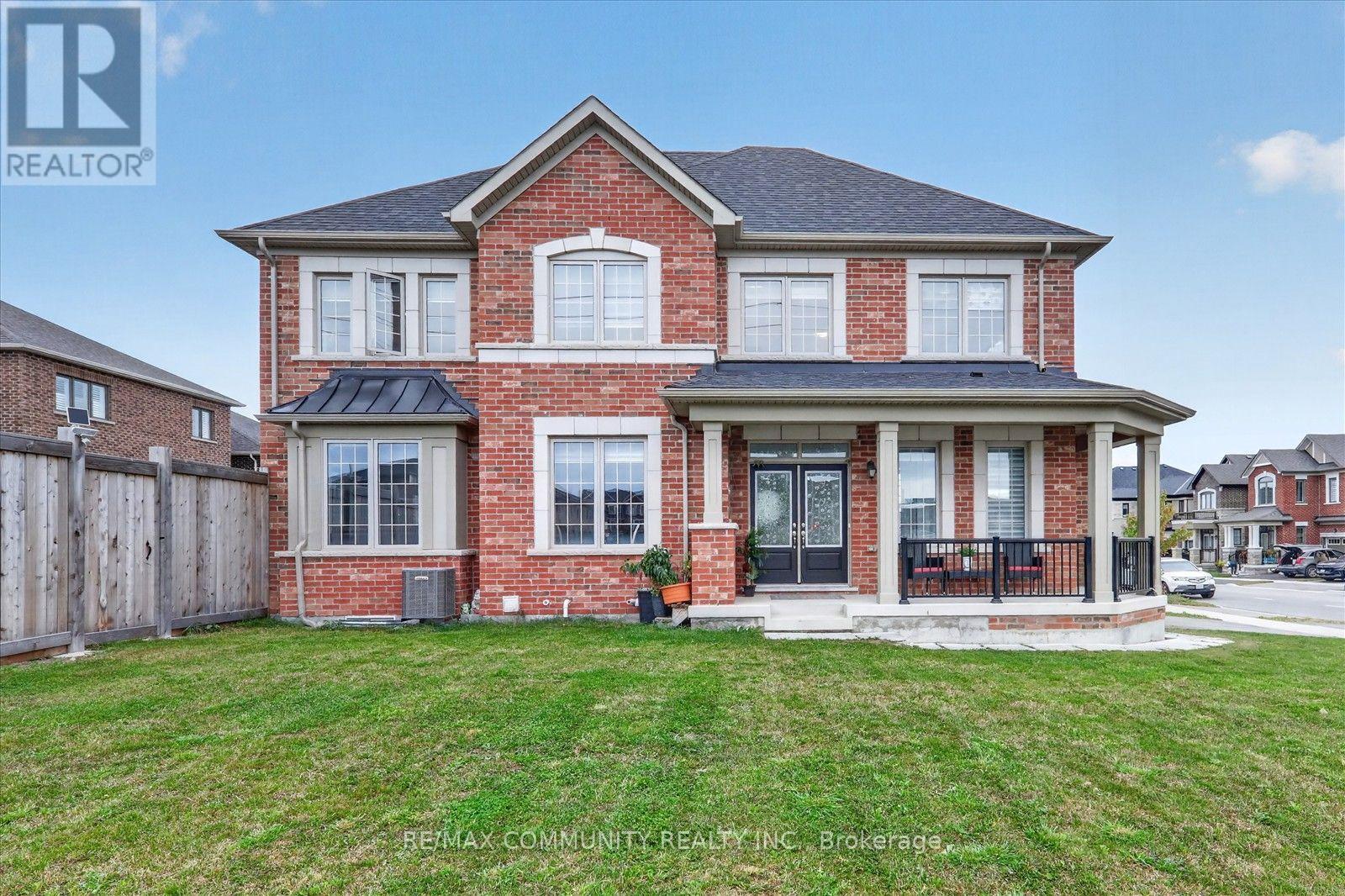 3001 Hollyberry Trail, Pickering, Ontario  L1X 0N5 - Photo 2 - E13848394