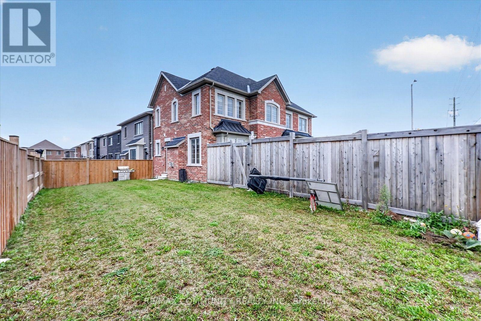 3001 Hollyberry Trail, Pickering, Ontario  L1X 0N5 - Photo 39 - E13848394
