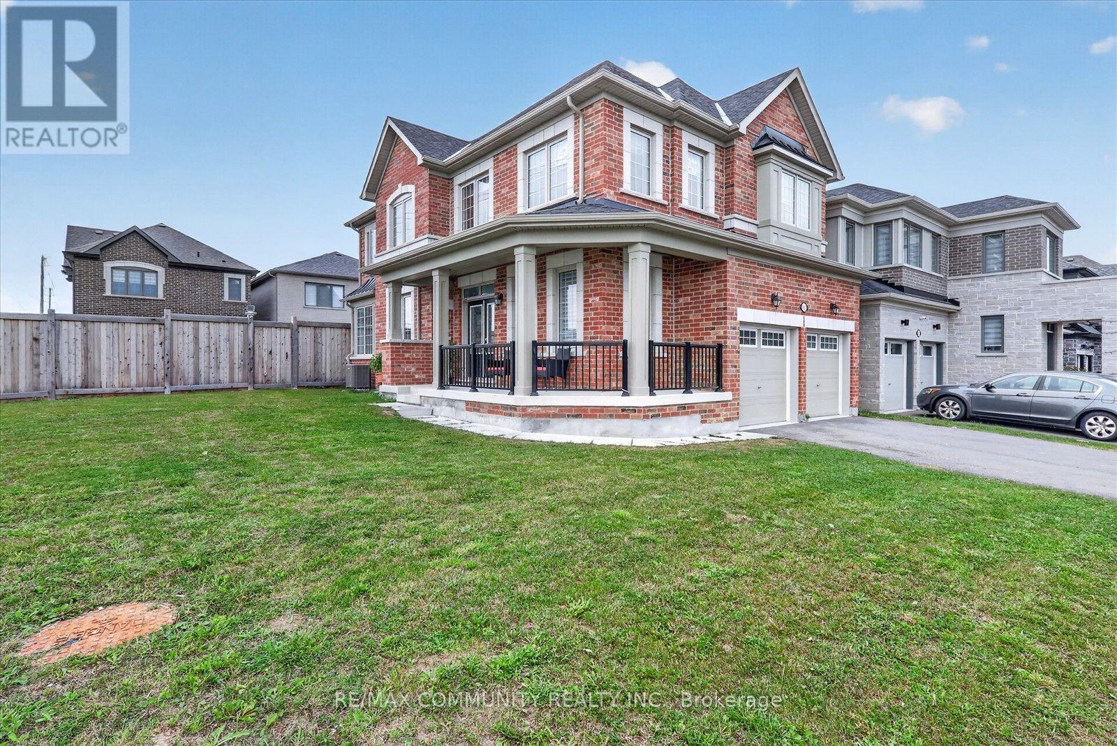 3001 Hollyberry Trail, Pickering, Ontario  L1X 0N5 - Photo 4 - E13848394