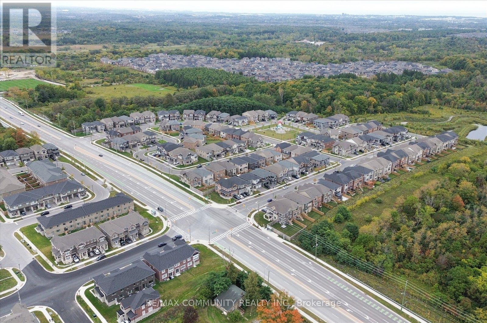 3001 Hollyberry Trail, Pickering, Ontario  L1X 0N5 - Photo 43 - E13848394