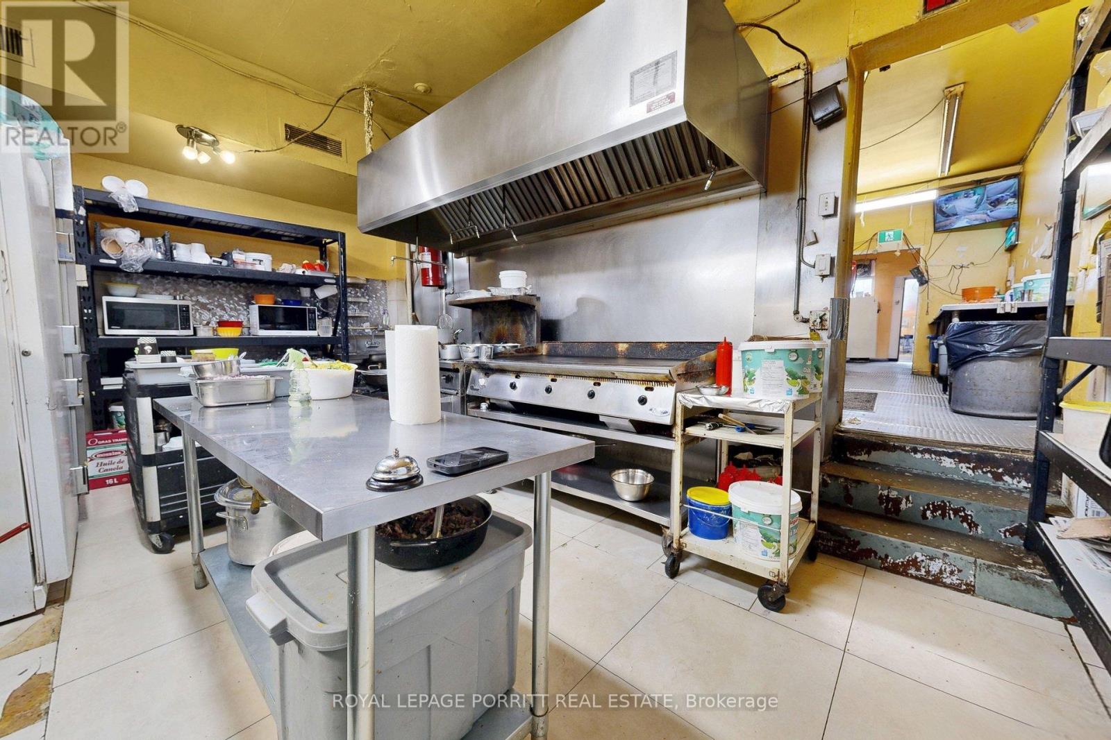 2633 Eglinton Avenue E, Toronto, Ontario  M1K 2S2 - Photo 11 - E13848590