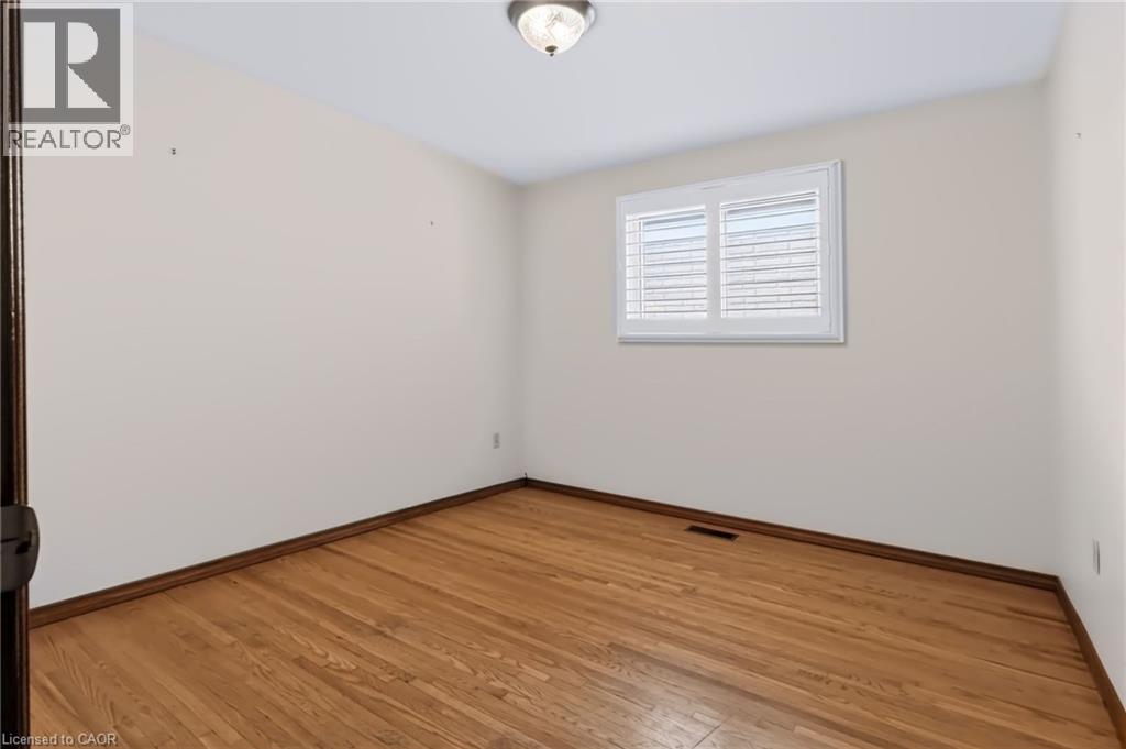 261 Carla Avenue, Stoney Creek, Ontario  L8G 3M9 - Photo 10 - 40867518