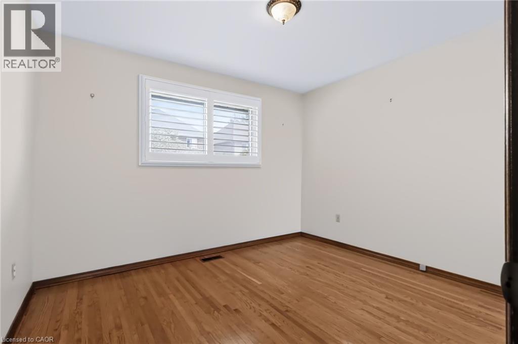 261 Carla Avenue, Stoney Creek, Ontario  L8G 3M9 - Photo 9 - 40867518