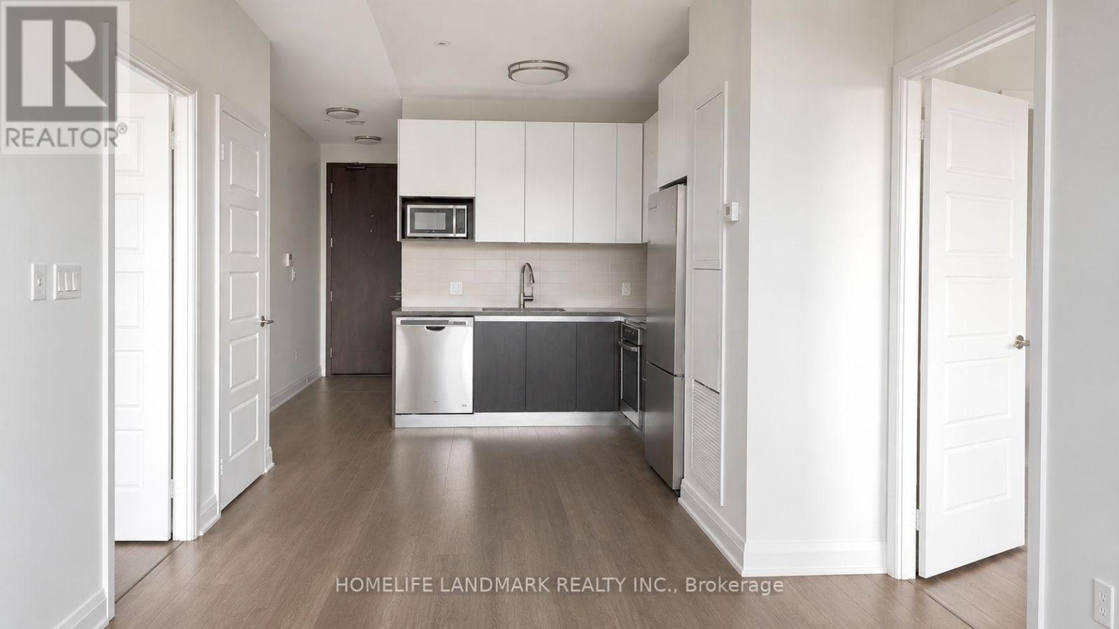 819 - 15 WATER WALK DRIVE